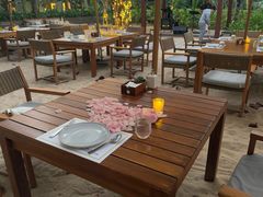 -三亚艾迪逊酒店·海滩烧烤 BARBACOA·现场乐队·浪漫晚餐·烧烤海鲜