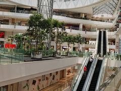 -LuOne凯德晶萃广场(徐家汇路店)