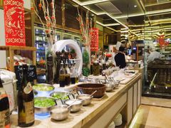 自助取餐区-大中华希尔顿酒店-念自助餐·嗨啤·小龙虾