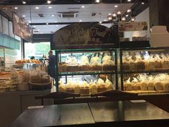 面包甜点陈列柜-TAMATI(巴黎贝甜韩式西餐厅店)