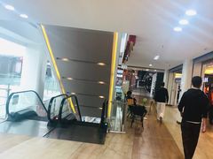 -大摩华尔街生活广场