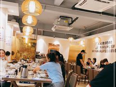 大堂-胡须佬鸡煲四季火锅店(石厦西村直营店)