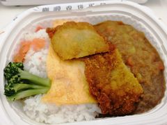 -全家便利店(襄阳南路店)