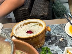 -慢丽江·云南野生菌土鸡锅(西山店)