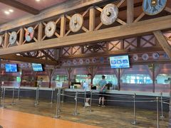 -横琴湾畔餐厅(长隆海洋王国白鲸剧场店)