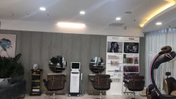 点击看大图 -八佰伴8008星级形象店