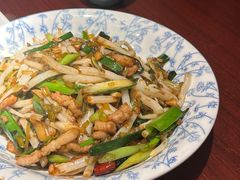 -魏铭鱼头捞饭(晋阳路店)