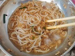 -正宗杨记普洱酸醋米线(总店)