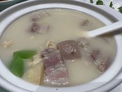 腌笃鲜-新吉士·上海菜(浦东LCM置汇旭辉店)