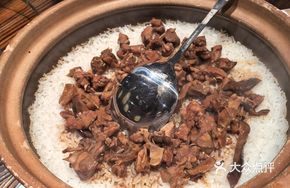 Braised Pigeon Rice Casserole