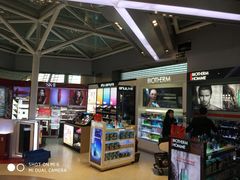 -日上免税店(三径路t3店)