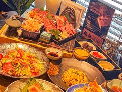 -铭牛烧肉·和牛海鲜自助(高新月牙湖店)