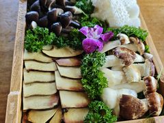 -慢丽江·云南野生菌土鸡锅(西山店)