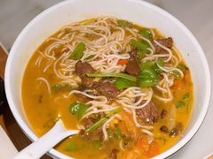 酸辣鲜牛肉米粉-浙味观杭州海鲜面(钱江新城高德置地店)