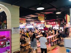 大堂-八一好吃街·高品美食广场