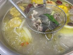 -周良天山牛杂城(天山路总店)