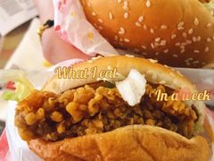 板烧鸡腿堡尝鲜-麦当劳(东急新天地店)