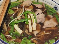 -镇南锅盖面馆(解放路店)