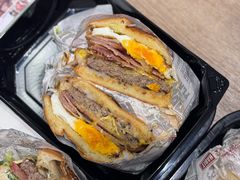 -The Habit Burger Grill 哈比特汉堡(爱琴海店)