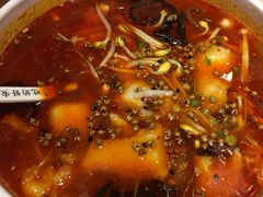 -渝是乎酸菜鱼(龙旗购物中心店)