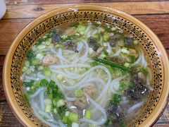 -正宗李家土鸡米线店