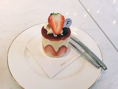 草莓芯动-Fridi Patisserie Cafe
