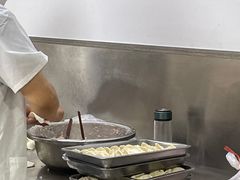 -黄阿姨锅贴大王(万航渡路店)