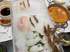 -红鼎豆捞·非遗鲍皇汤火锅(宝丰路店)