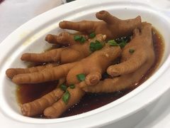 -景月阁空中食府(希尔顿酒店)
