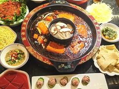 -三江两海老火锅(北京首店)