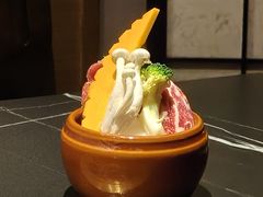 -山川小町·极番烧肉(新地假日广场店)