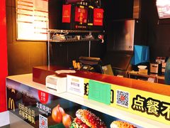 -麦当劳(卫星广场店)