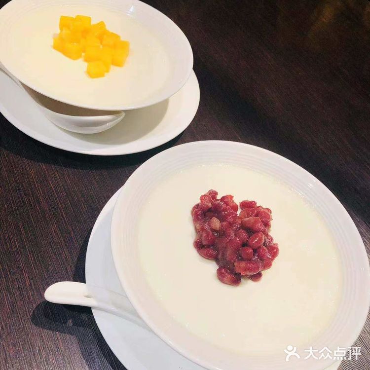 鸡爪吃起来也比较糯的，吃火锅太多了