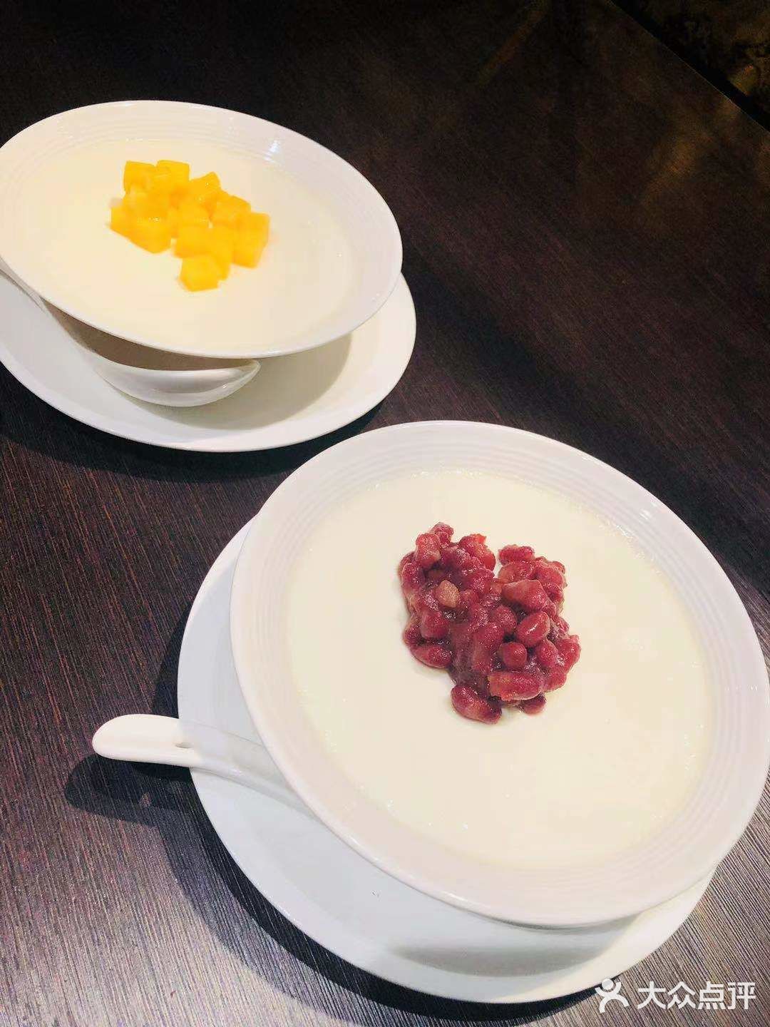 鸡爪吃起来也比较糯的，吃火锅太多了