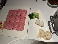 -洋房火锅(上海新天地南北里店)