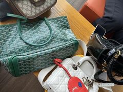 -小鱼中古奢侈品回收