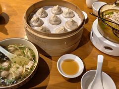 -乐忻皇朝(上海中心大厦店)