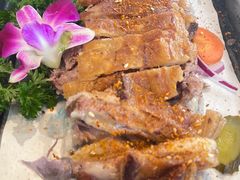蒙古烤羊背-德乐海蒙餐