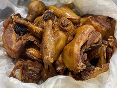 秘制盐焗乳鸽-侠成水上农庄(工业大道店)