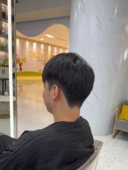 -苏豪路易士·嘉玛发廊