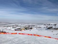 -丝绸之路山地度假区滑雪场