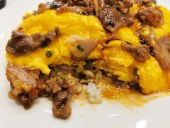 滑蛋牛肉叉烧双拼饭-有章牛杂(石厦店)