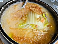 -穹六人间 people 6(岳阳路店)