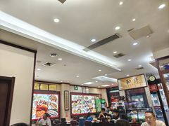 -老憨猪蹄(山大南路店)