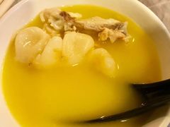 -鲜入围煮花胶鸡海鲜火锅