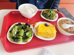 -来必堡(娄山关路店)