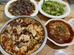 -勇猛子川菜馆(新军路店)
