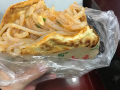 锅盔夹凉粉-张婆婆香酥锅盔(平福路店)