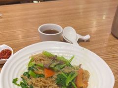 -裕记烧腊连锁餐饮(国商分店)