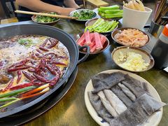 -黄潇洒老火锅(九眼桥宏济巷店)